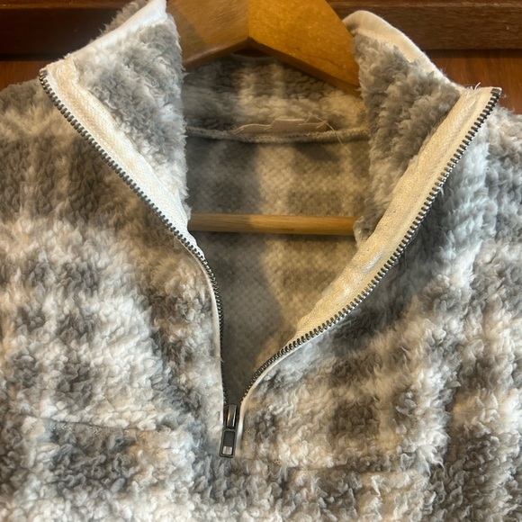 Como Vintage Gray Fleece Pullover - Picture 11 of 11